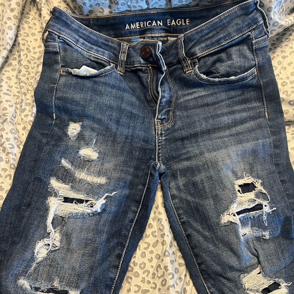 American Eagle distressed jean jegging, dark blue wash, size 4 short.